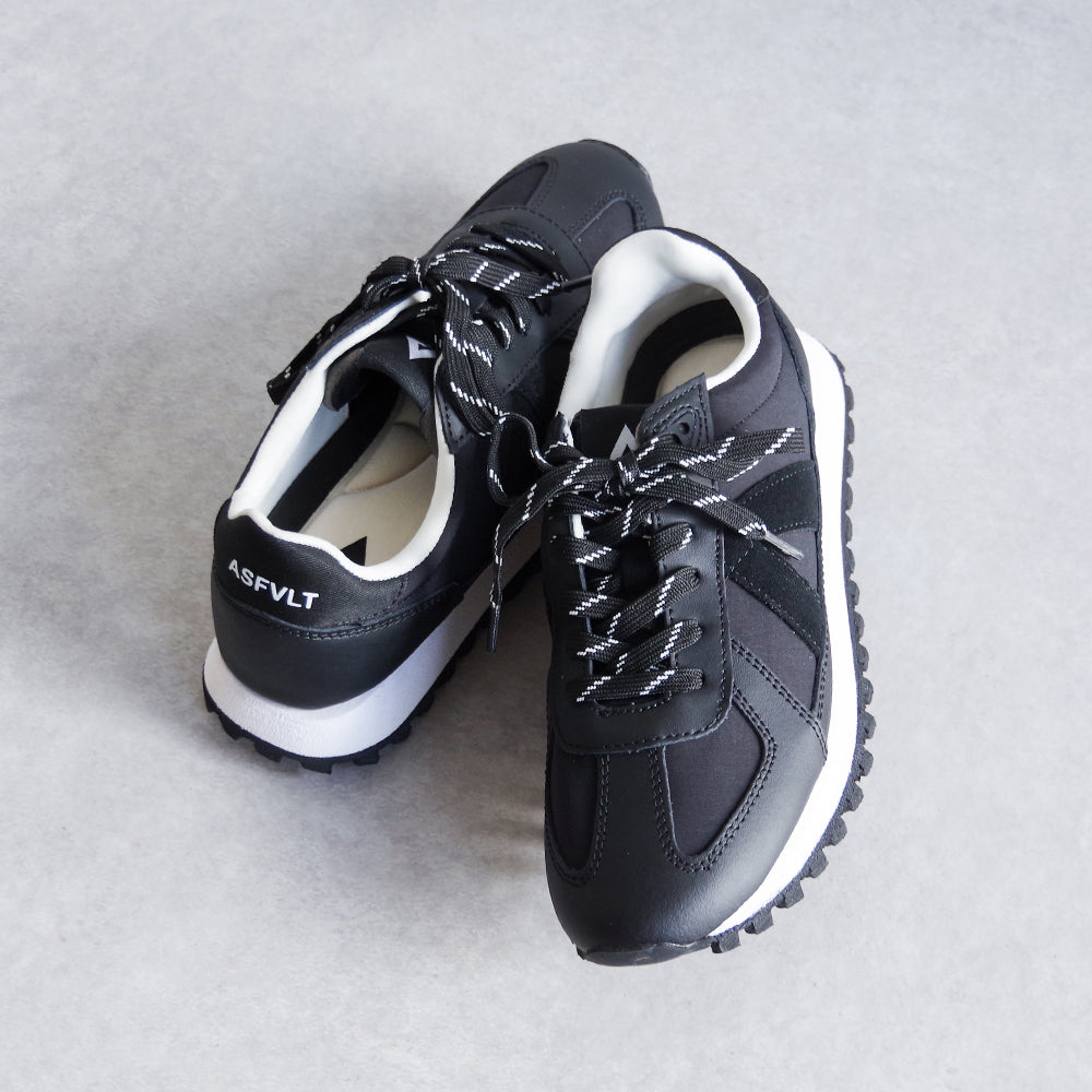 SNEAKERS/スニーカー – EMC RETAIL STORE