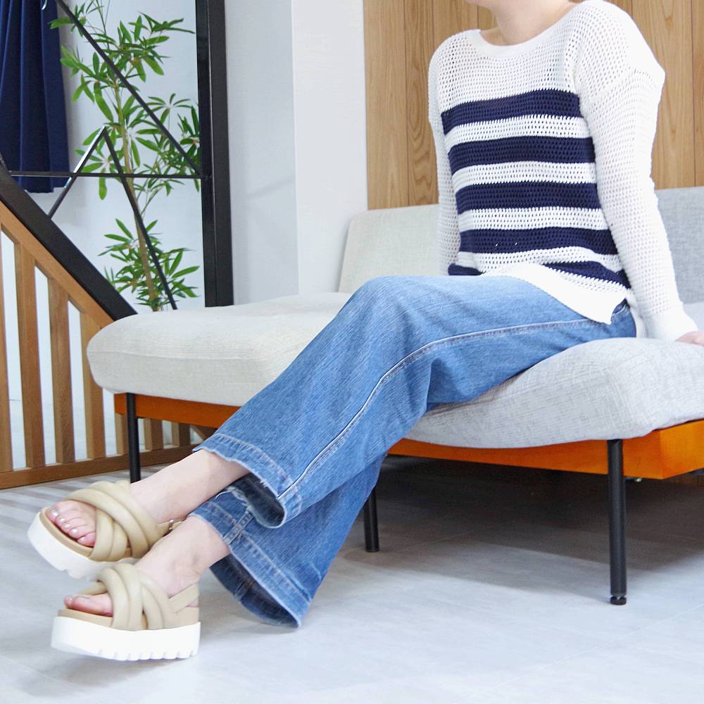 【ミネトンカ MINNETONKA】正規販売代理店 正規品 クロスベルトパデッドサンダル【23M03】