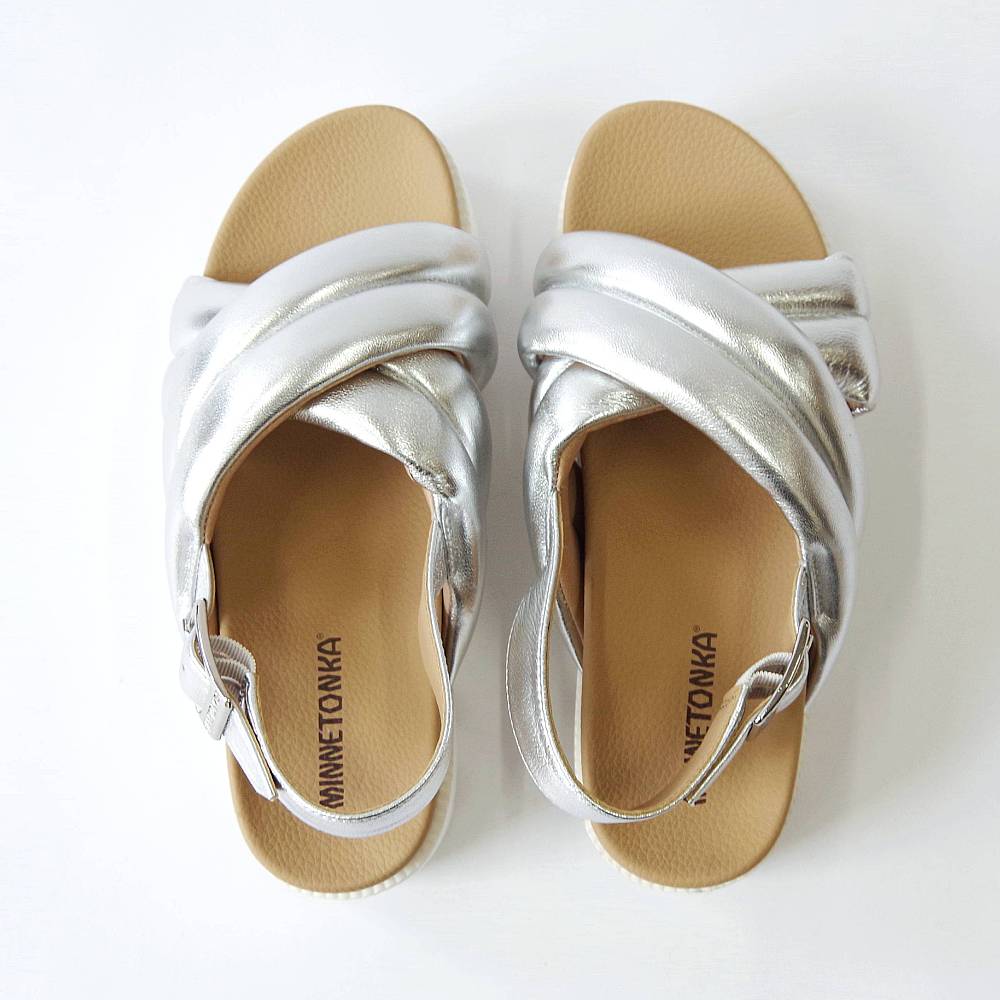 【ミネトンカ MINNETONKA】正規販売代理店 正規品 クロスベルトパデッドサンダル【23M03】
