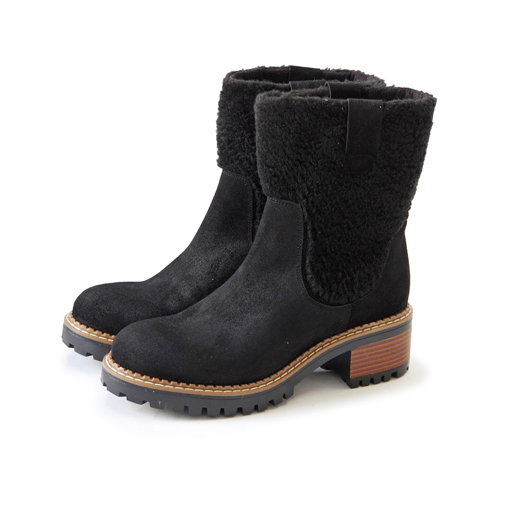 【特典付き】【PUPE プーペ】 ボアショートブーツ【242421-1】ローヒール トラックソール