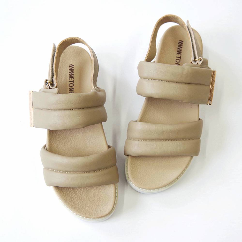【特典付き】【MINNETONKA ミネトンカ】正規販売代理店 正規品 【25M02】 プラットフォームパフィストラップサンダル