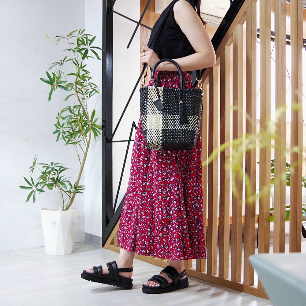 【特典付き】【MINNETONKA ミネトンカ】正規販売代理店 正規品 【25M02】 プラットフォームパフィストラップサンダル