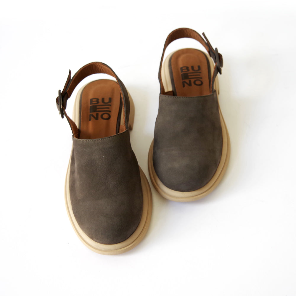 【BUENO SHOES ブエノシューズ】 サボサンダル 【Y8704】 トルコ製 クロッグサンダル ラウンドトゥ つっかけ