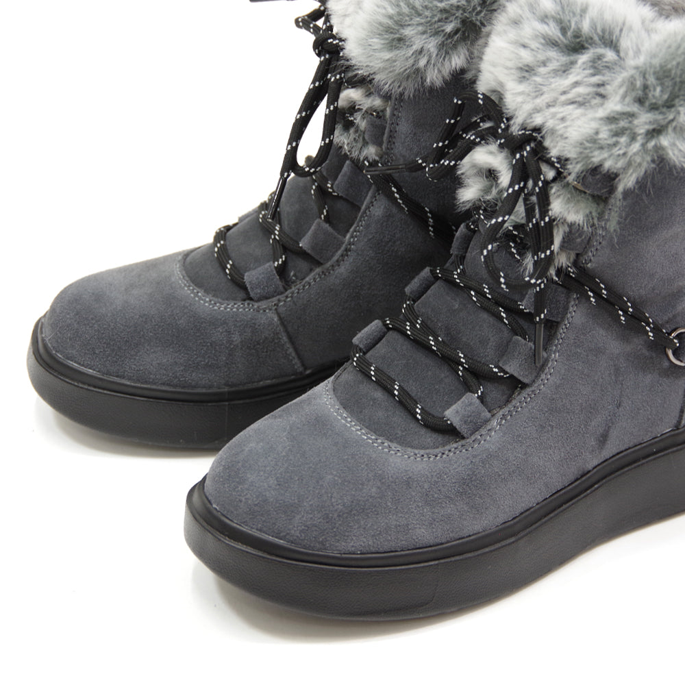 【ミネトンカ MINNETONKA】正規販売代理店 正規品 ボアレースアップミドルブーツ【18M17】