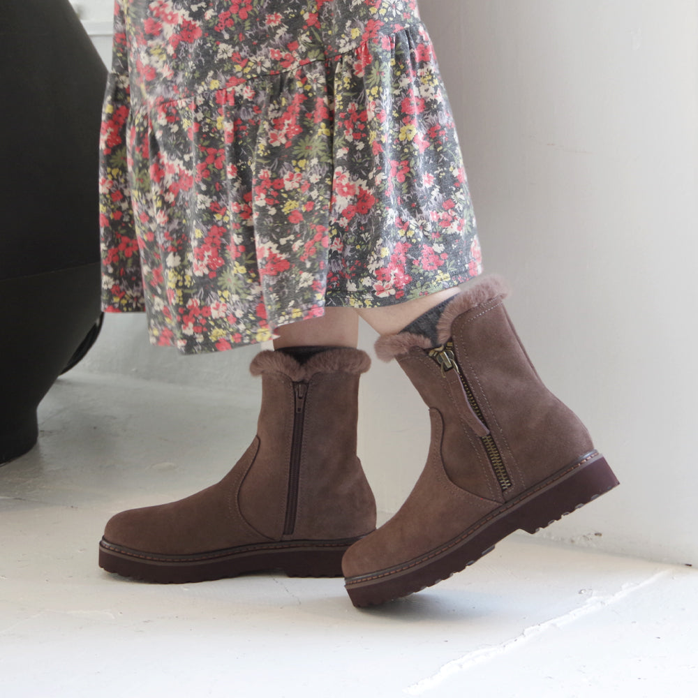 【ミネトンカ MINNETONKA】正規販売代理店 正規品 サイドジップブーツ【18M19】
