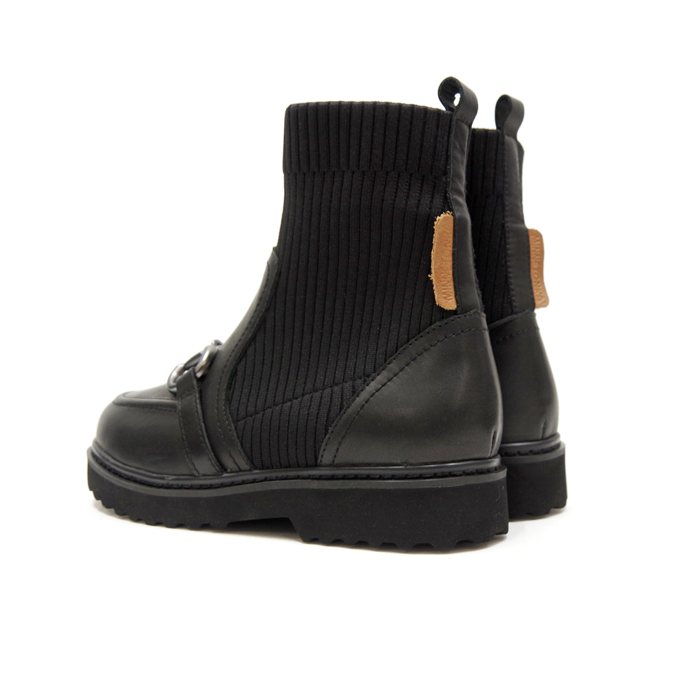 【ミネトンカ MINNETONKA】正規販売代理店 正規品 リブニットビットブーツ【18M20】