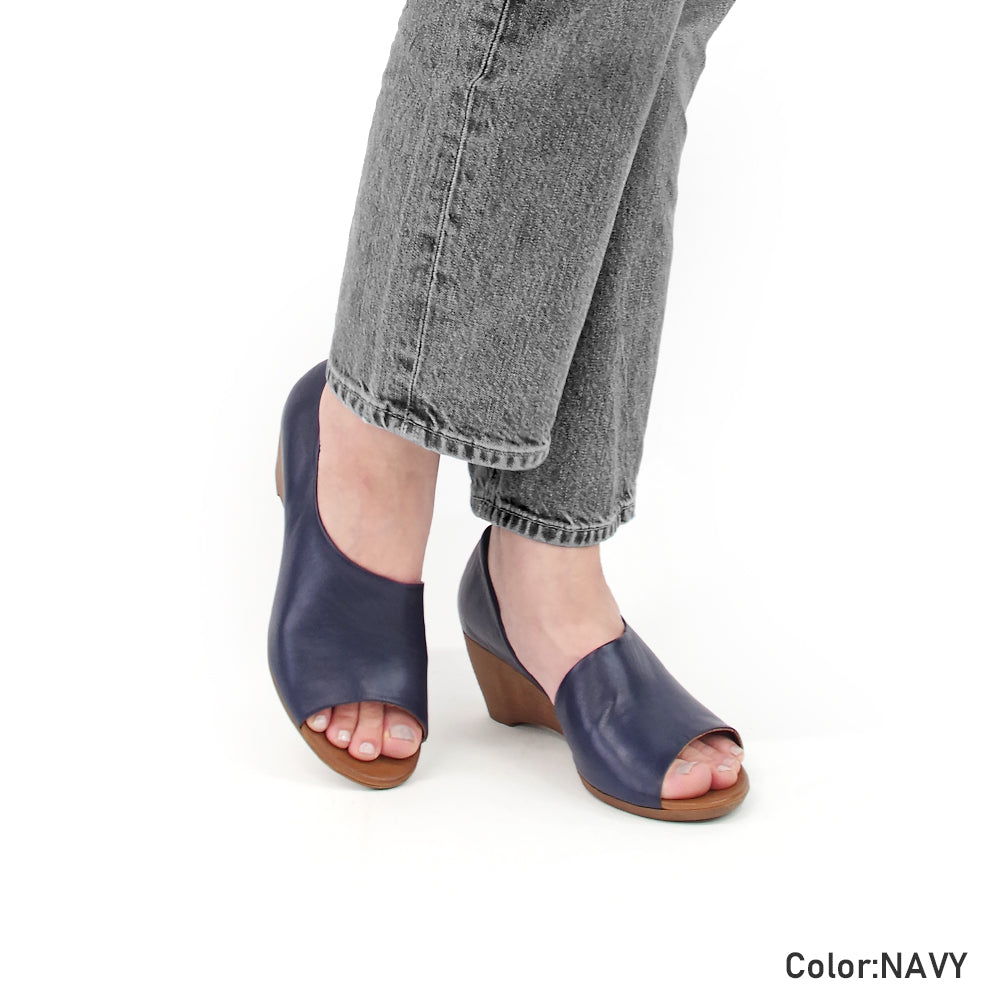 【BUENO SHOES ブエノシューズ】トルコ製 オープントゥサイドカットサンダル【J2410】