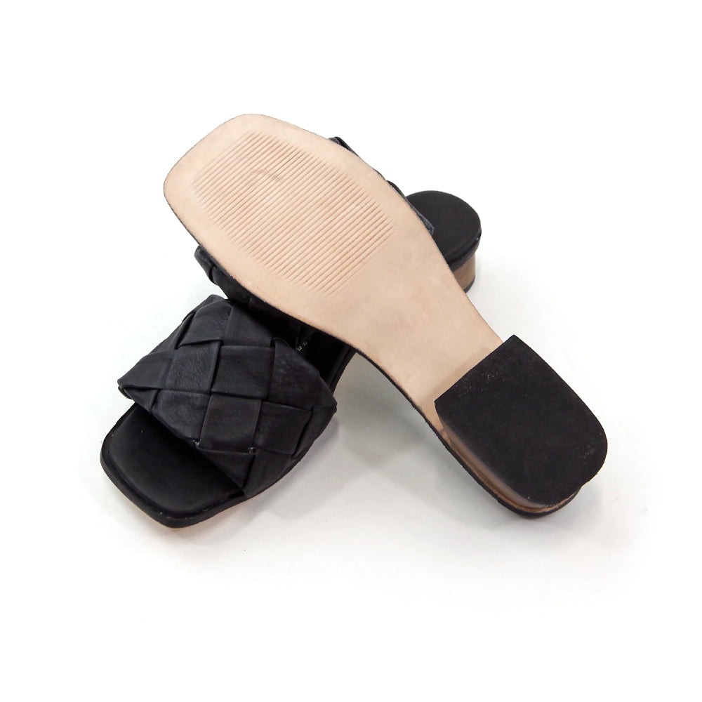 【WOVEN ウーヴン】メキシコ製 メキシコ製 レザー スクエアーサンダル【ZUM】全3色
