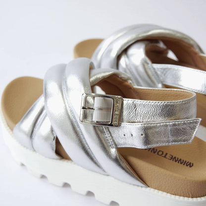 【ミネトンカ MINNETONKA】正規販売代理店 正規品 クロスベルトパデッドサンダル【23M03】
