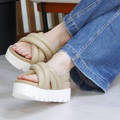 【ミネトンカ MINNETONKA】正規販売代理店 正規品 クロスベルトパデッドサンダル【23M03】