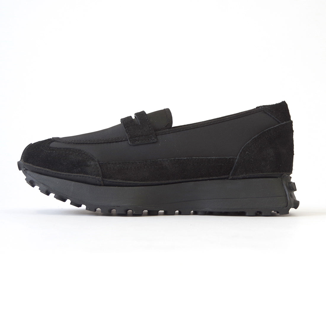 【MINNETONKA ミネトンカ】正規販売代理店 正規品 【26M02】 ナイロンローファースニーカー