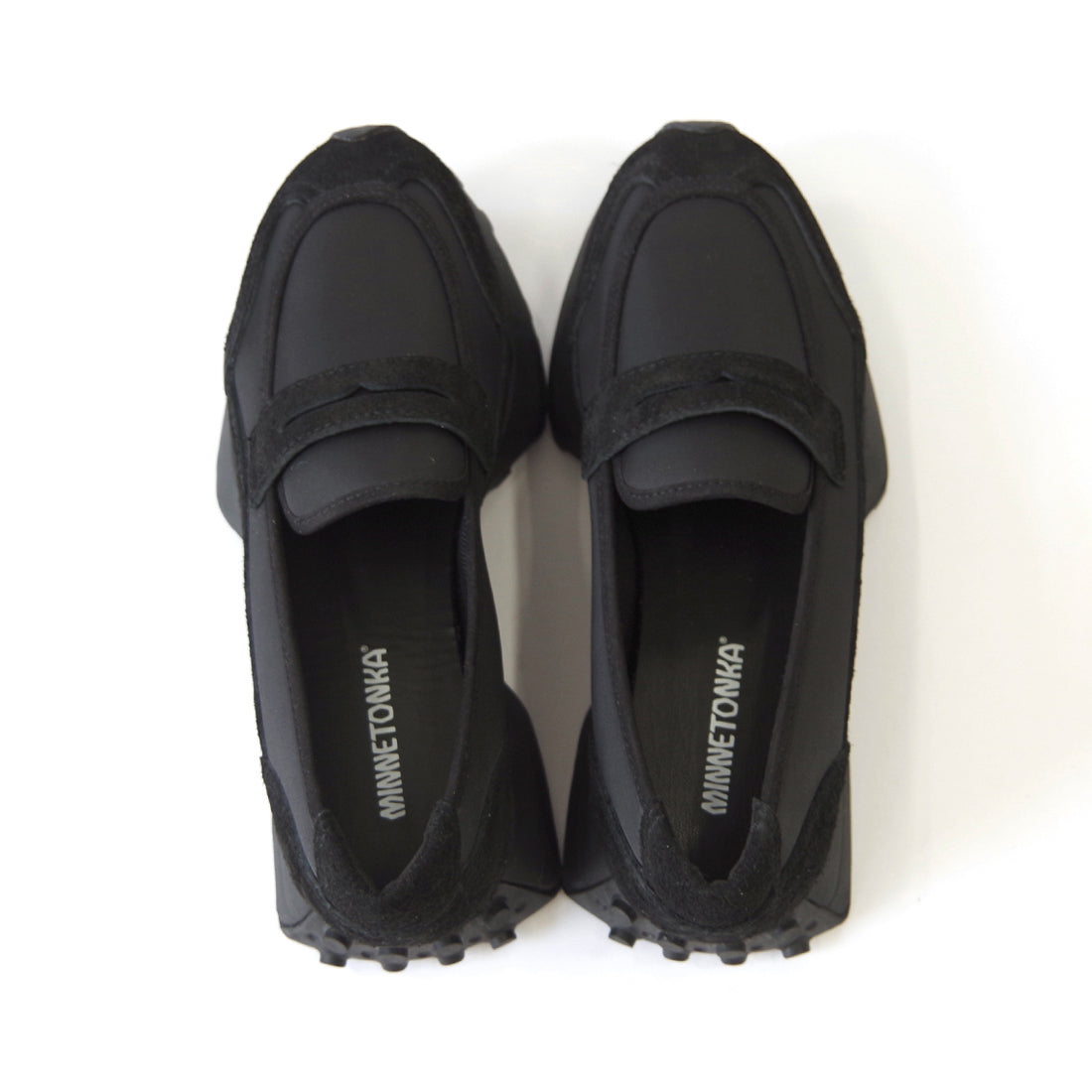 【MINNETONKA ミネトンカ】正規販売代理店 正規品 【26M02】 ナイロンローファースニーカー