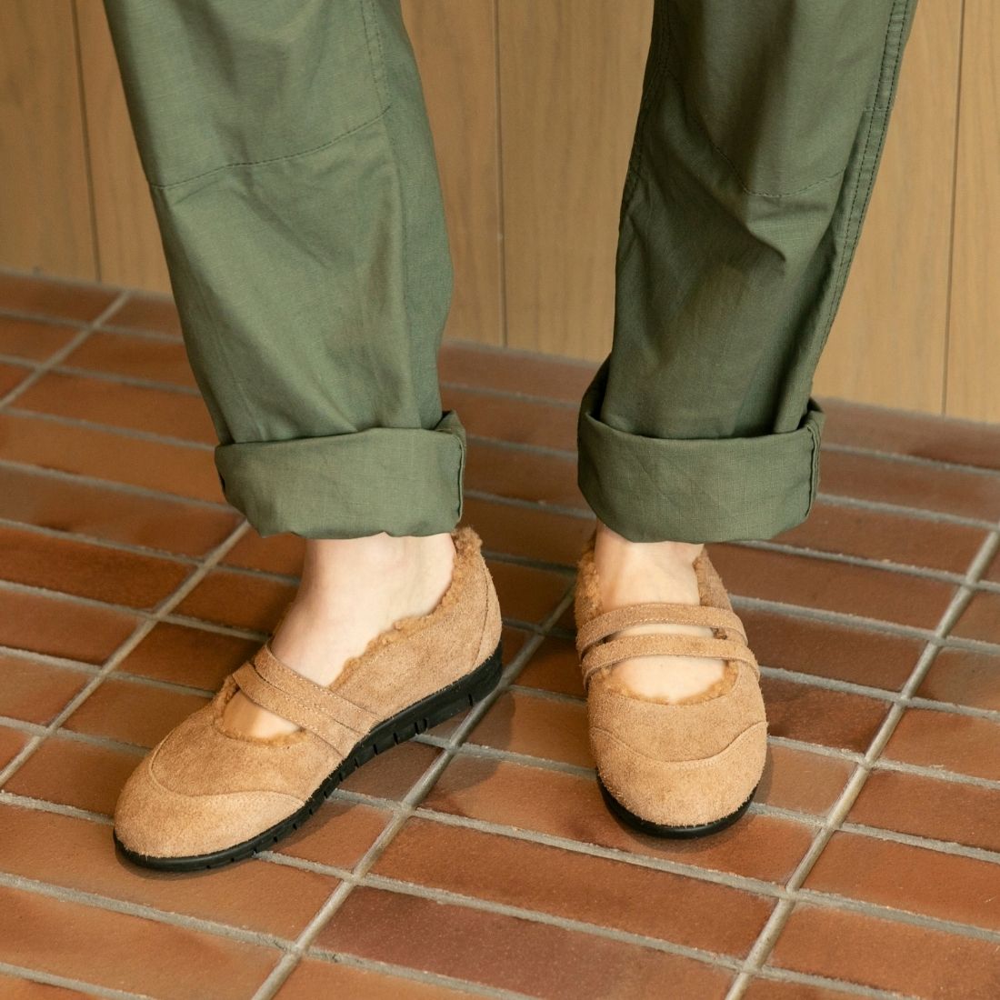 【MINNETONKA ミネトンカ】正規販売代理店 正規品 【26M07】 ダブルストラップボアバレエシューズ