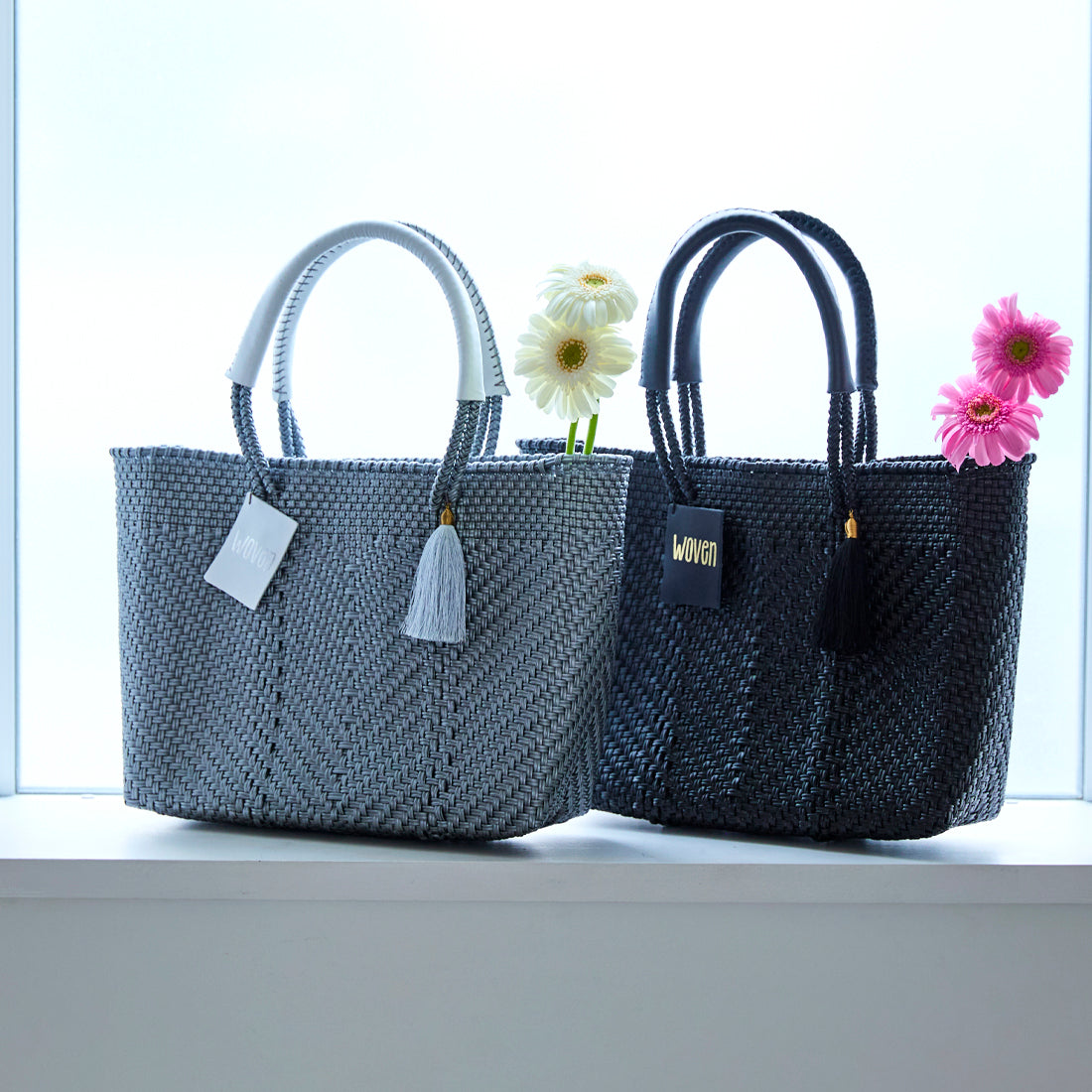 WOVEN ウーヴン Small Tote スモールトート 無地 単色 メルカドバッグ マルシェバッグ 旅行 レジャー 夏コーデ デイリー使い 軽量 裏地付き A5対応 トートバッグ レザーハンドル