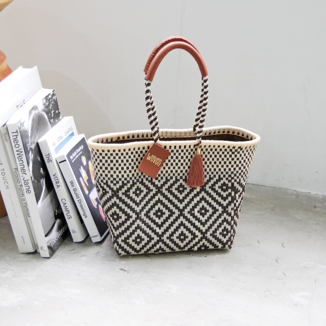 WOVEN ウーヴン Everyday Tote エブリデイトート メルカドバッグ 旅行 レジャー 夏コーデ デイリー使い 軽量 裏地付き