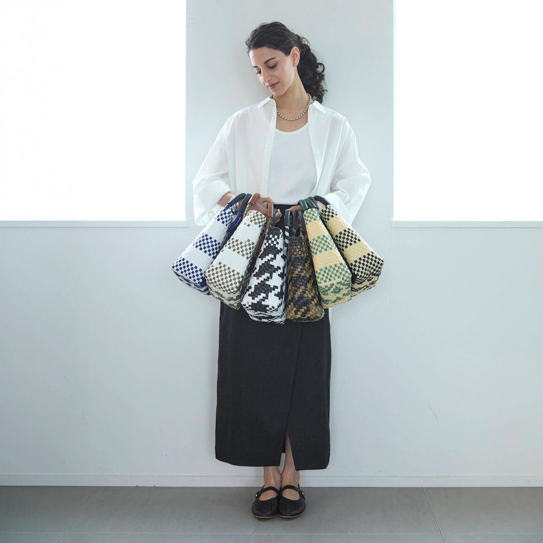 【WOVEN ウーヴン】Mini Tote ミニトート メルカドバッグ レディース かごバッグ 編み込みバッグ メキシコ製 プラカゴバッグ タッセル付き レザーハンドル 千鳥格子 チェック柄