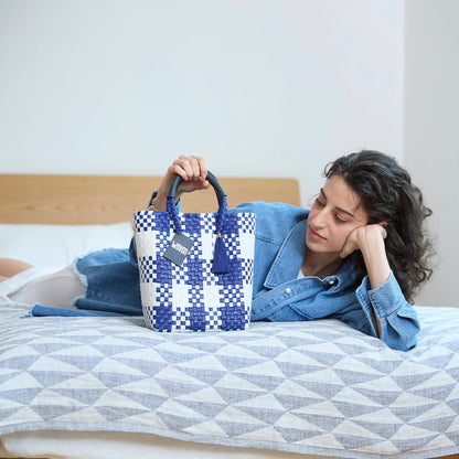 【WOVEN ウーヴン】Mini Tote ミニトート メルカドバッグ レディース かごバッグ 編み込みバッグ メキシコ製 プラカゴバッグ タッセル付き レザーハンドル 千鳥格子 チェック柄