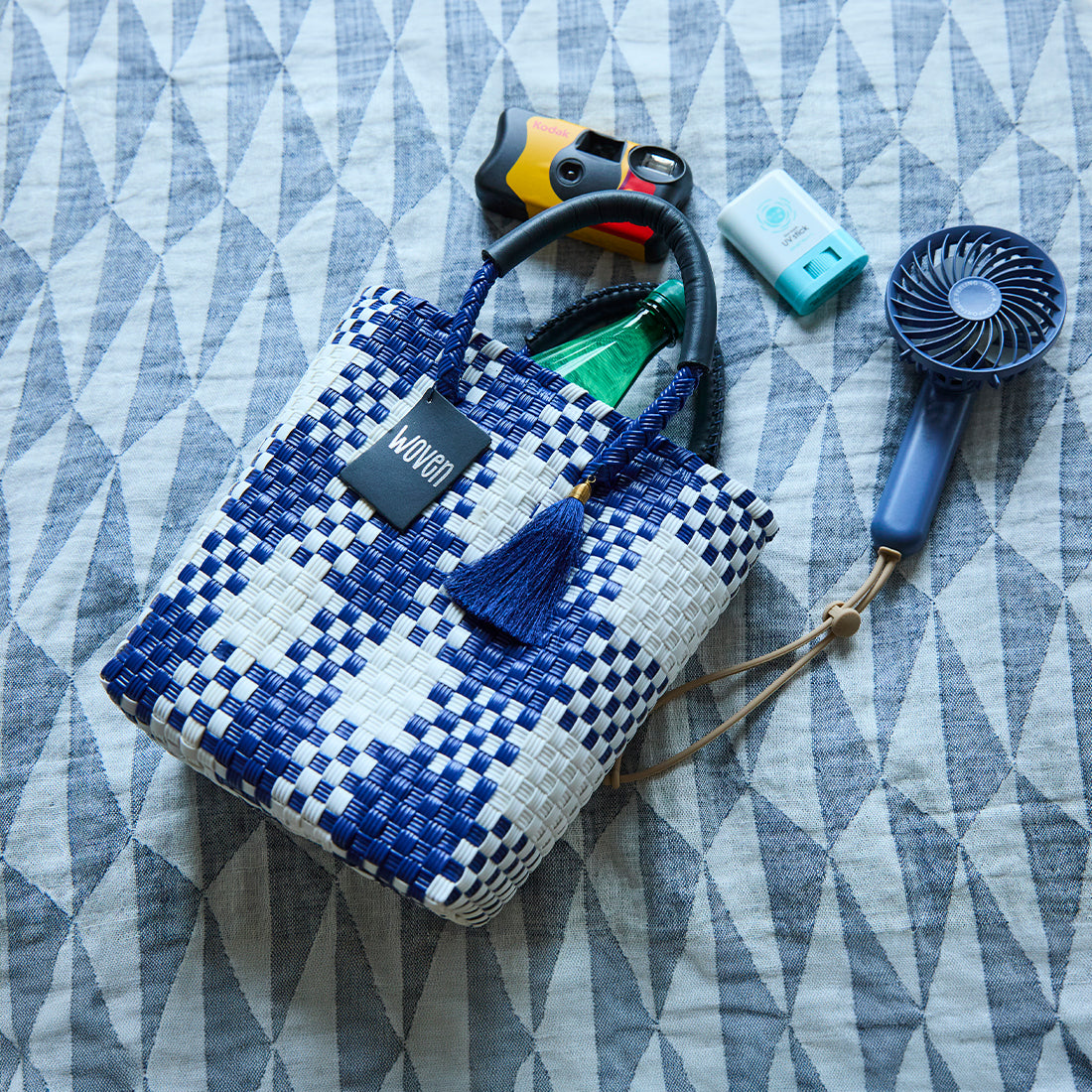 【WOVEN ウーヴン】Mini Tote ミニトート メルカドバッグ レディース かごバッグ 編み込みバッグ メキシコ製 プラカゴバッグ タッセル付き レザーハンドル 千鳥格子 チェック柄