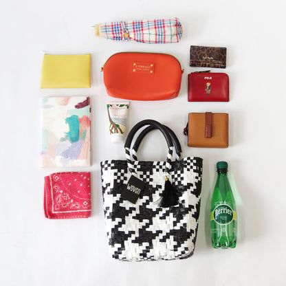 【WOVEN ウーヴン】Mini Tote ミニトート メルカドバッグ レディース かごバッグ 編み込みバッグ メキシコ製 プラカゴバッグ タッセル付き レザーハンドル 千鳥格子 チェック柄