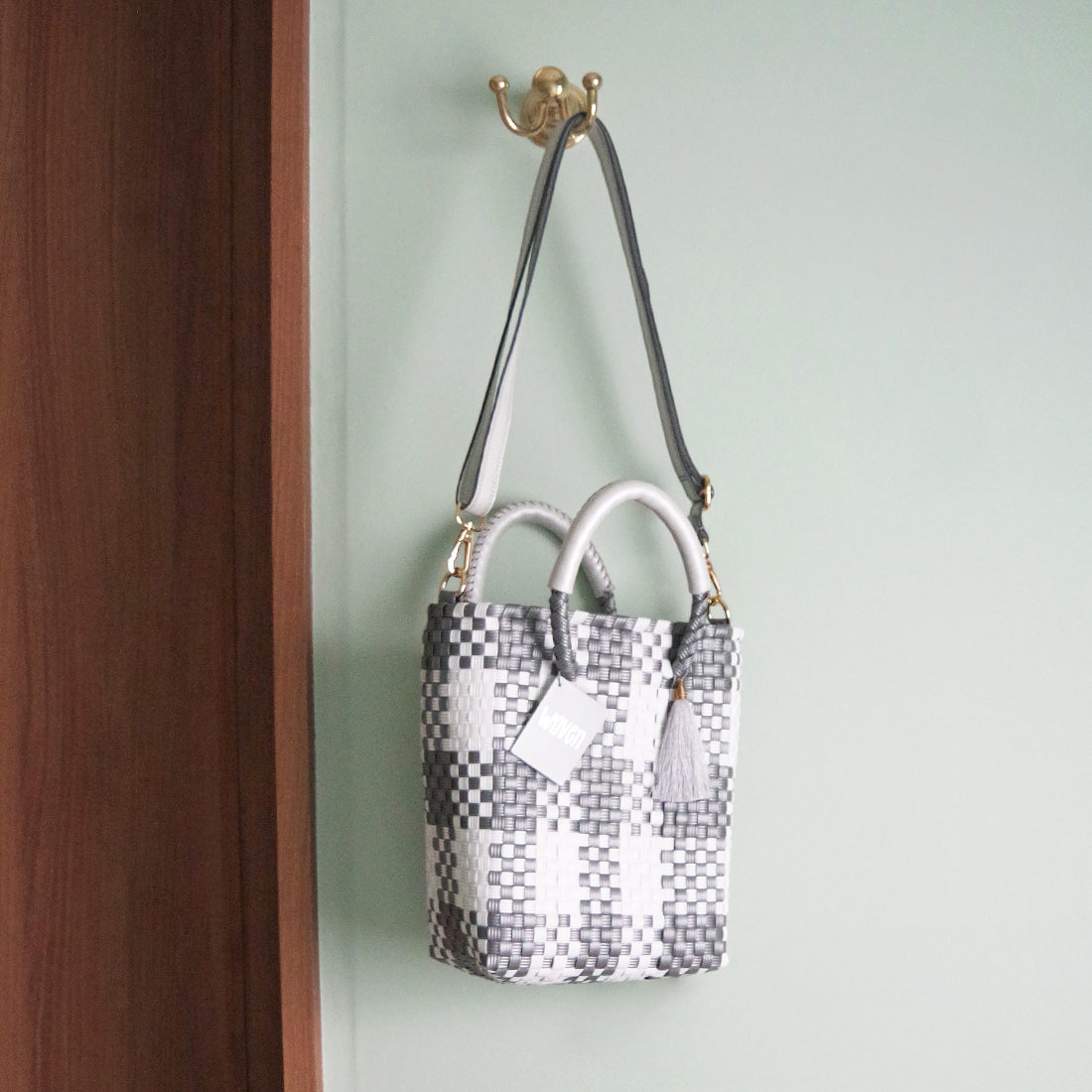 【WOVEN ウーヴン】Mini Shoulder Tote ミニショルダートート メルカドバッグ 旅行 レジャー 夏コーデ デイリー使い 軽量 裏地付き ミニバッグ 肩掛け 斜め掛け