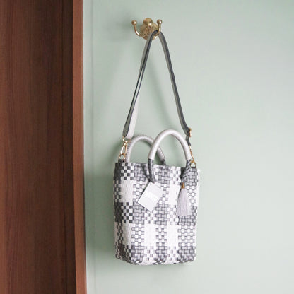 【WOVEN ウーヴン】Mini Shoulder Tote ミニショルダートート メルカドバッグ 旅行 レジャー 夏コーデ デイリー使い 軽量 裏地付き ミニバッグ 肩掛け 斜め掛け