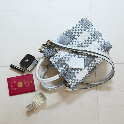 【WOVEN ウーヴン】Mini Shoulder Tote ミニショルダートート メルカドバッグ 旅行 レジャー 夏コーデ デイリー使い 軽量 裏地付き ミニバッグ 肩掛け 斜め掛け