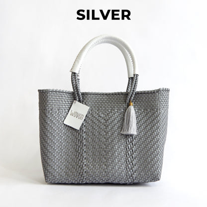 WOVEN ウーヴン Small Tote スモールトート 無地 単色 メルカドバッグ マルシェバッグ 旅行 レジャー 夏コーデ デイリー使い 軽量 裏地付き A5対応 トートバッグ レザーハンドル