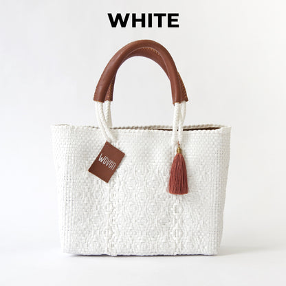 WOVEN ウーヴン Small Tote スモールトート 無地 単色 メルカドバッグ マルシェバッグ 旅行 レジャー 夏コーデ デイリー使い 軽量 裏地付き A5対応 トートバッグ レザーハンドル