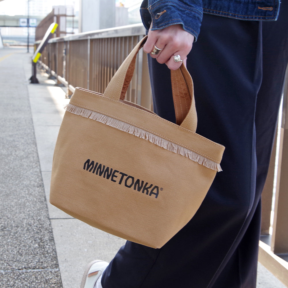 ミネトンカ MINNETONKA 【FRINGE TOTE BAG】正規販売代理店 正規品 フリンジ トートバッグ ミニバッグ ロゴ