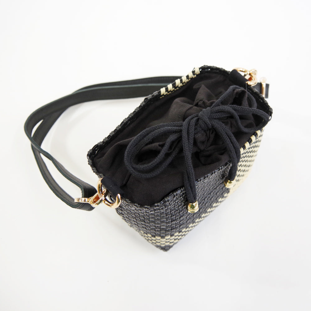 【WOVEN ウーヴン】スクエアショルダーバッグ【SQUARE SHOULDER BAG】 メキシコ製 バスケットバッグ メルカドバッグ